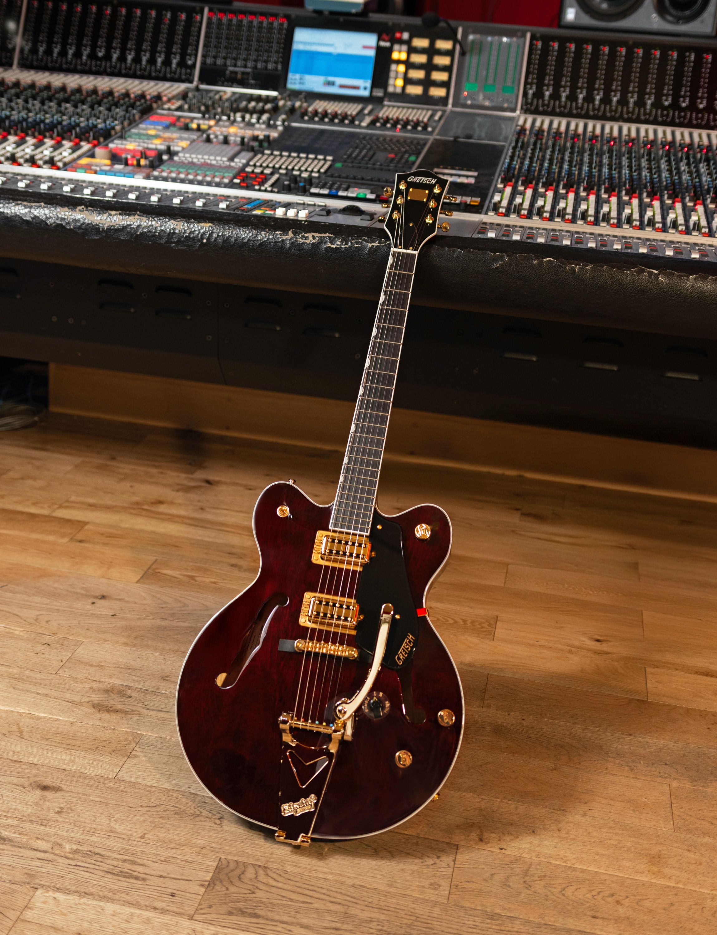 Gretsch's Limited Edition Abbey Road RS201 Studiomatic