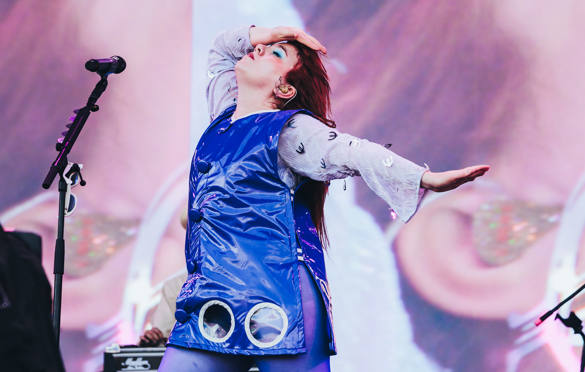 CMAT live at Glastonbury 2025. Credit: Andy Ford for NME