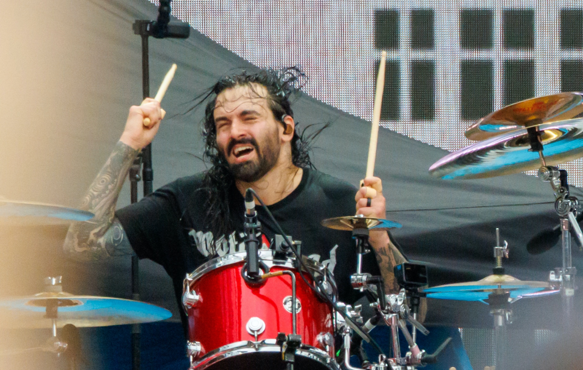 Jay Weinberg performing live on stage, photo by Dave Simpson/WireImage/Getty