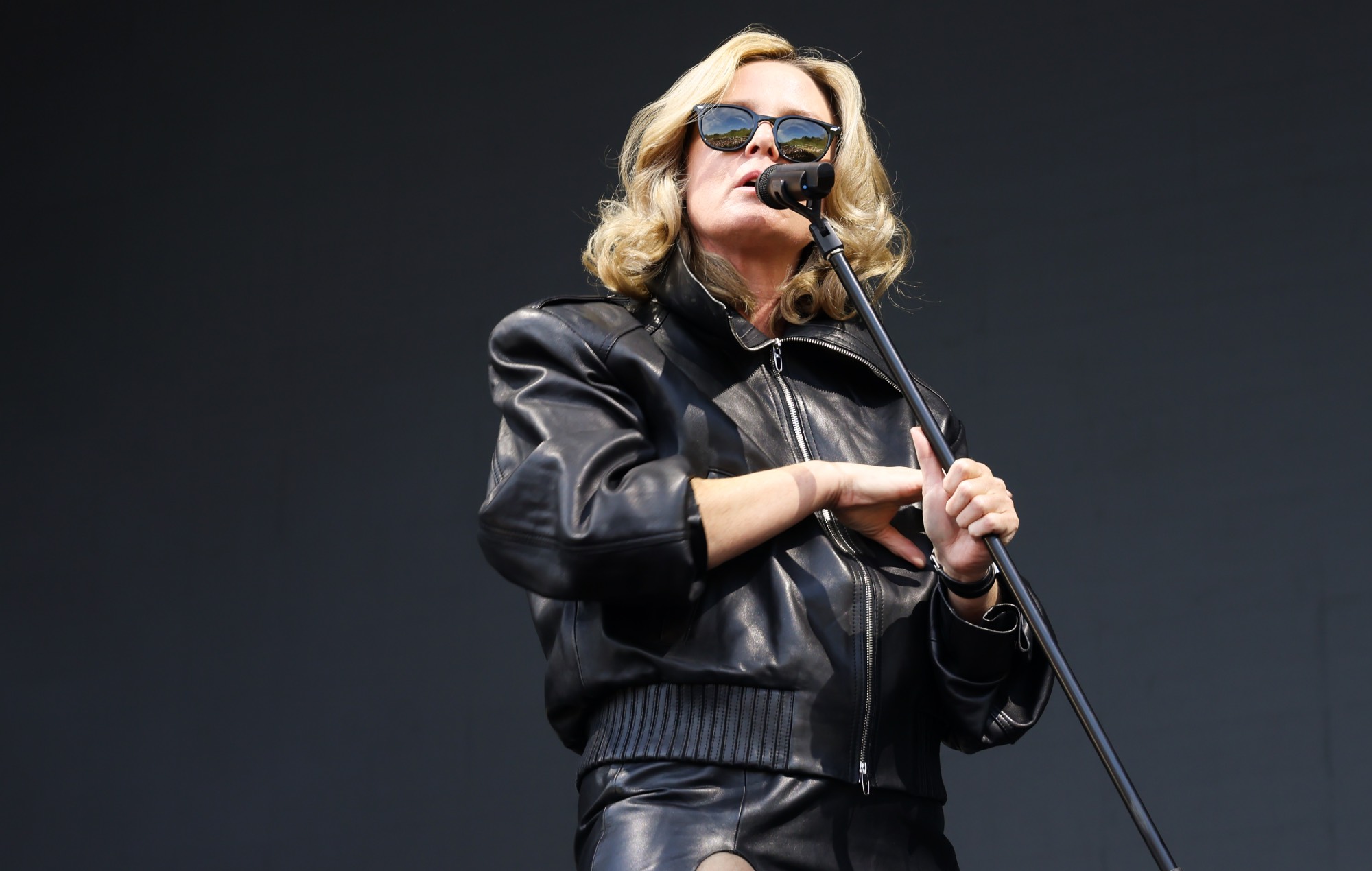 Róisín Murphy performing live