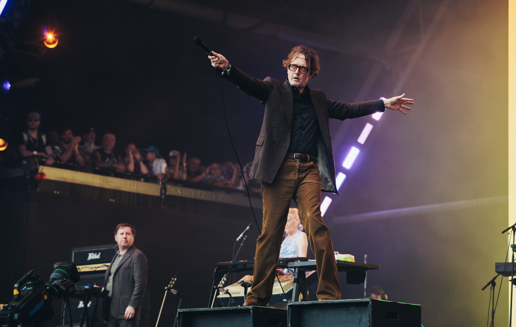 Jarvis Cocker performs with Pulp at Glastonbury 2025, photo by Andy Ford