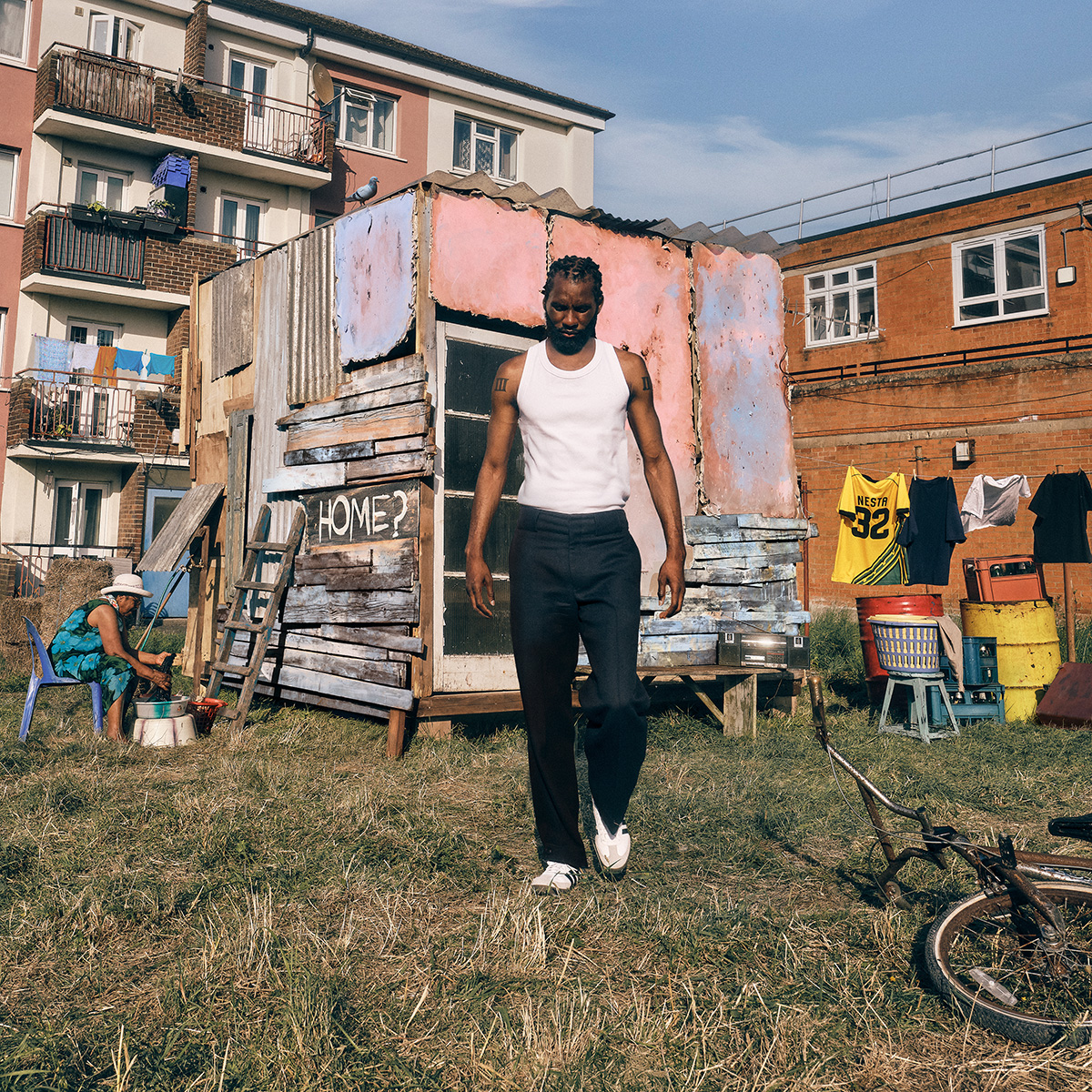 Wretch 32 ‘Home?’, photo by Frank Feiber