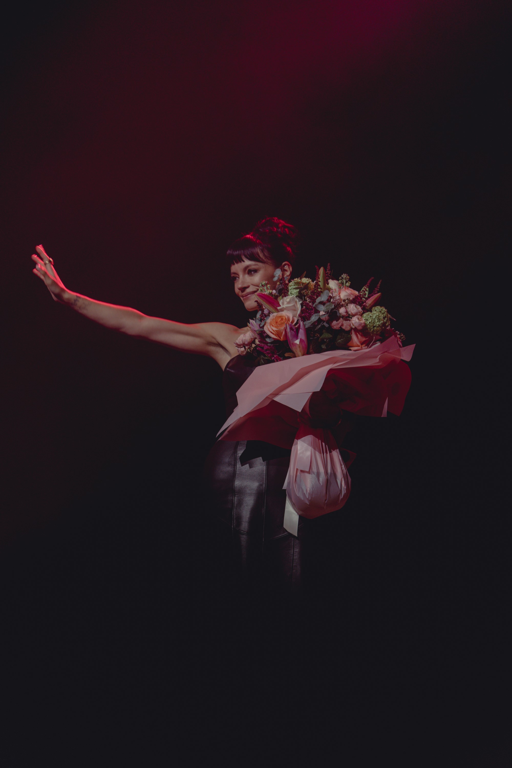 lily allen live review setlist photos