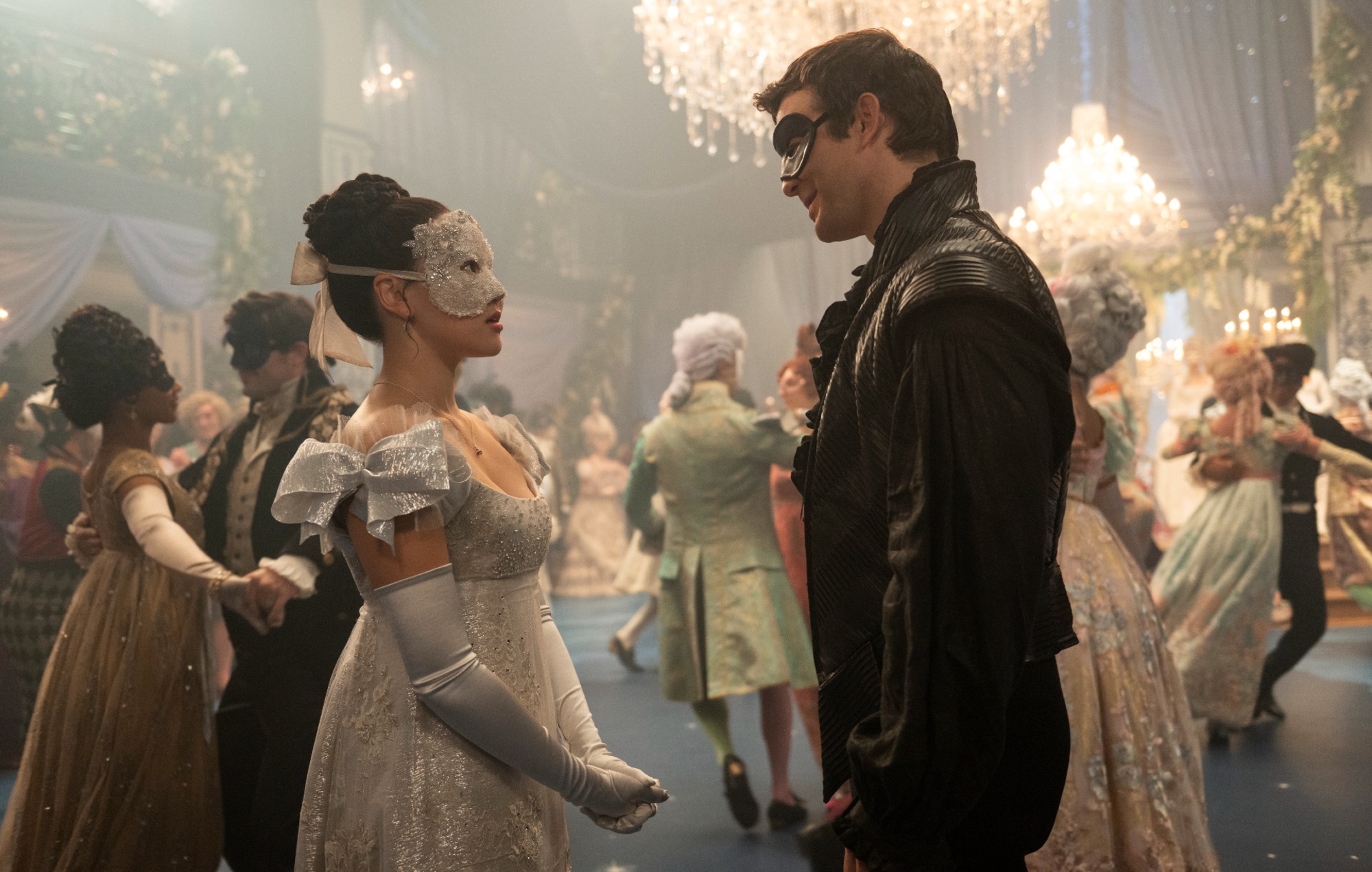 Luke Thompson and Yerin Ha in Bridgerton season 4