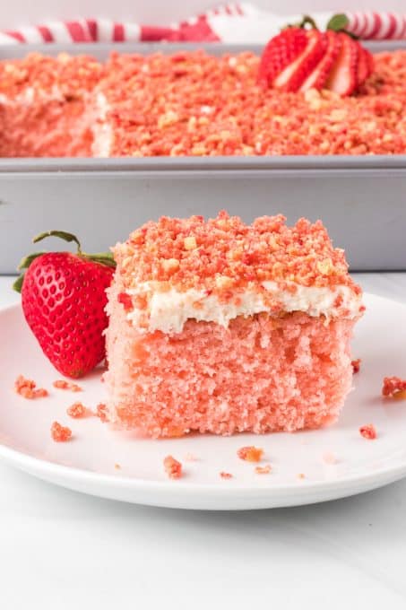 Strawberry Crunch Cake