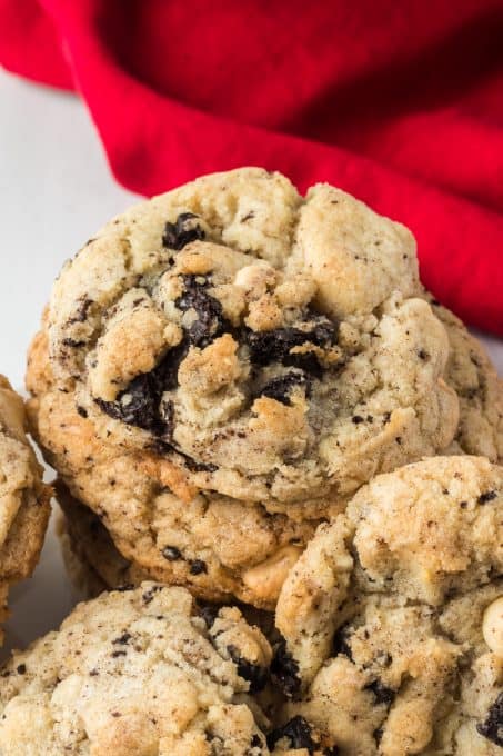 Cookies and Cream Cookies