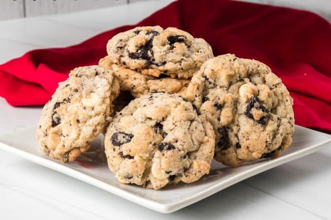 Cookies and Cream Cookies