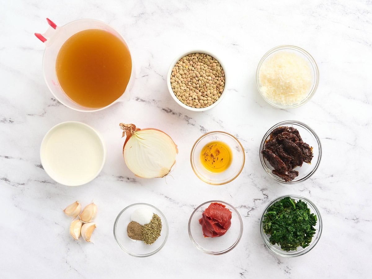 The ingredients to make marry me lentils.